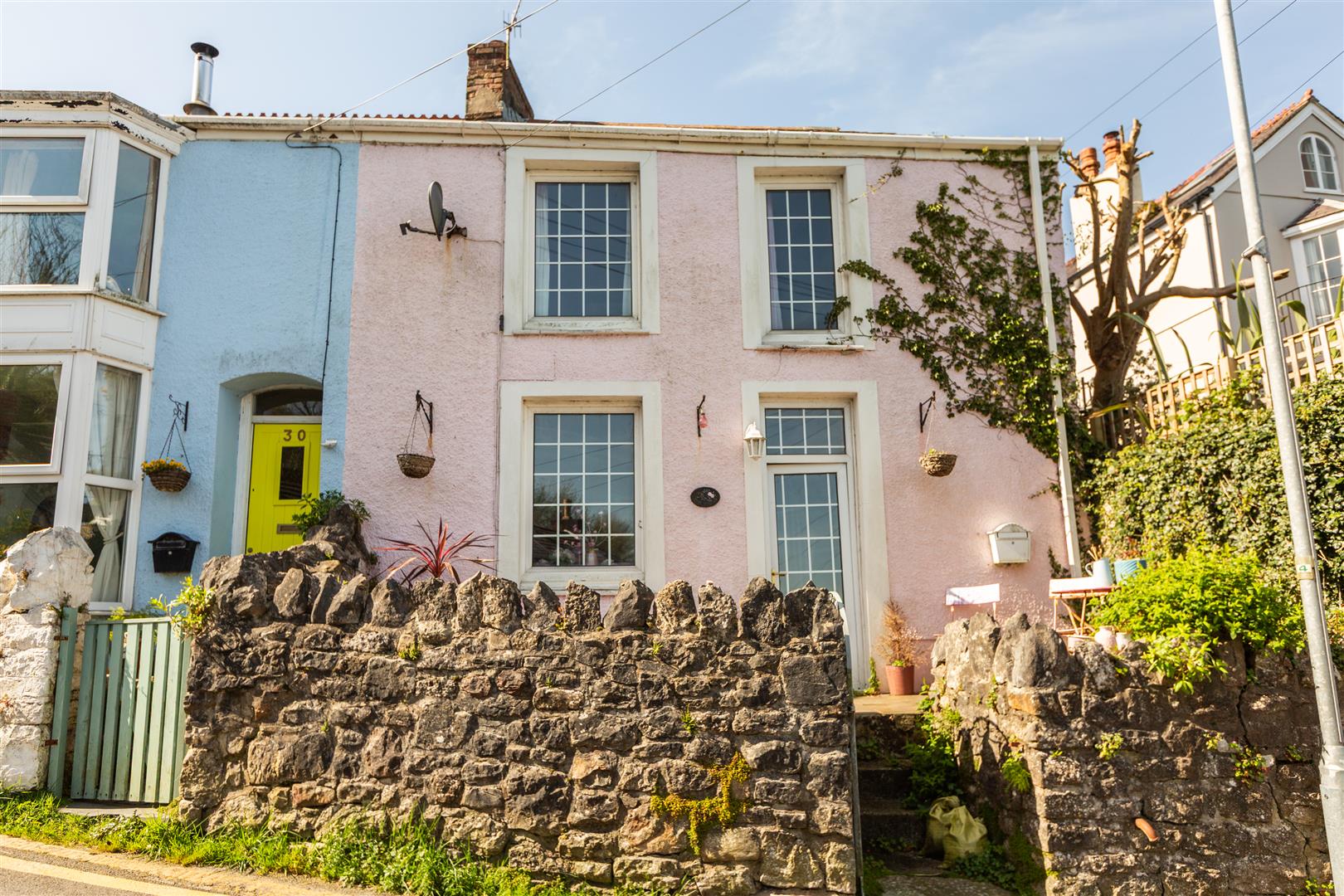 28, Western Lane Mumbles, Swansea, SA3 4EY